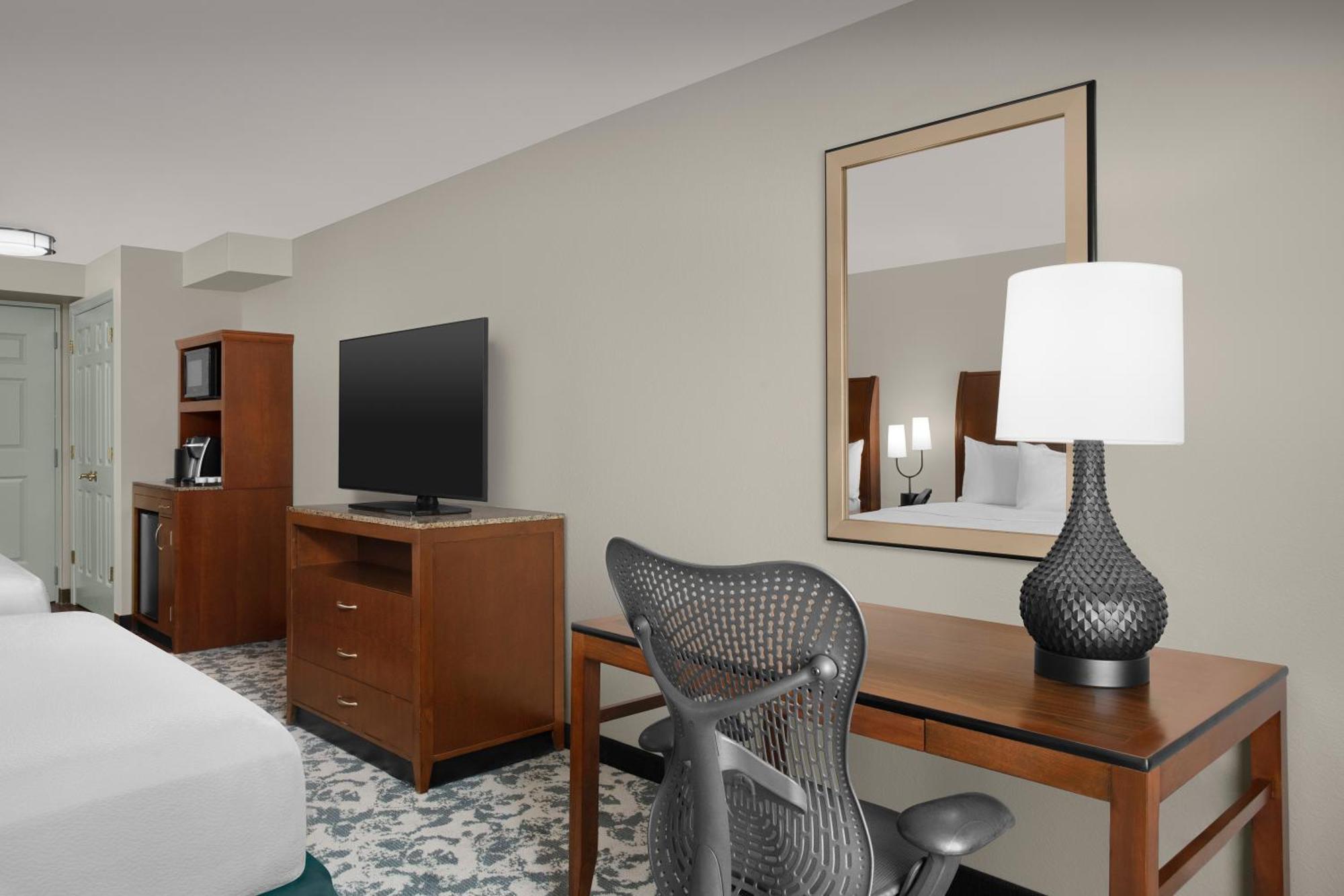 Hilton Garden Inn Хофман Истейтс Екстериор снимка