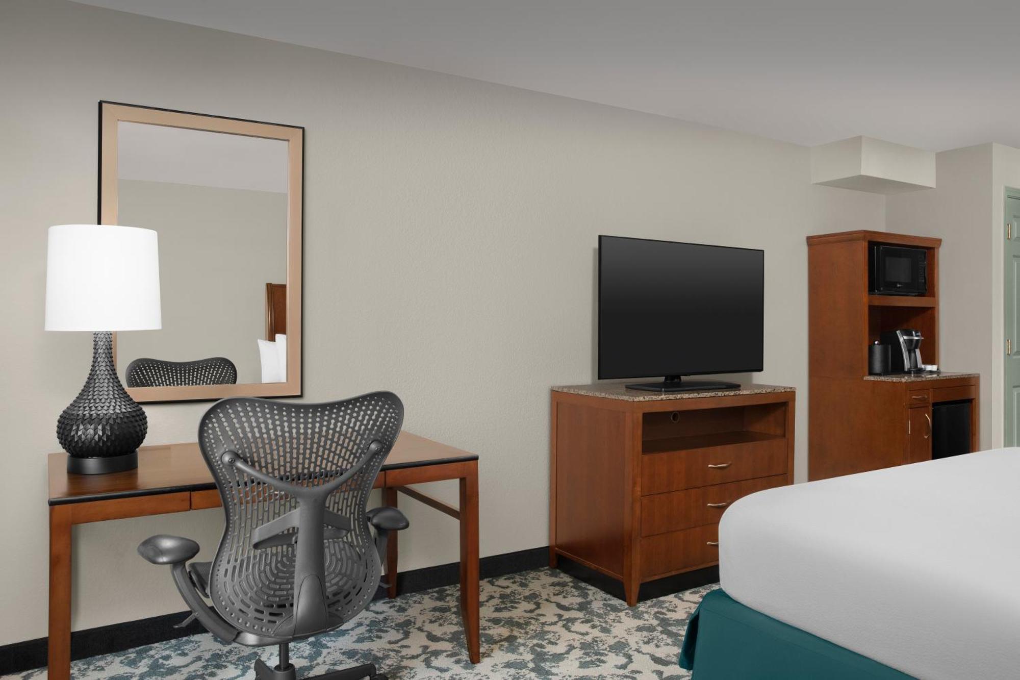Hilton Garden Inn Хофман Истейтс Екстериор снимка