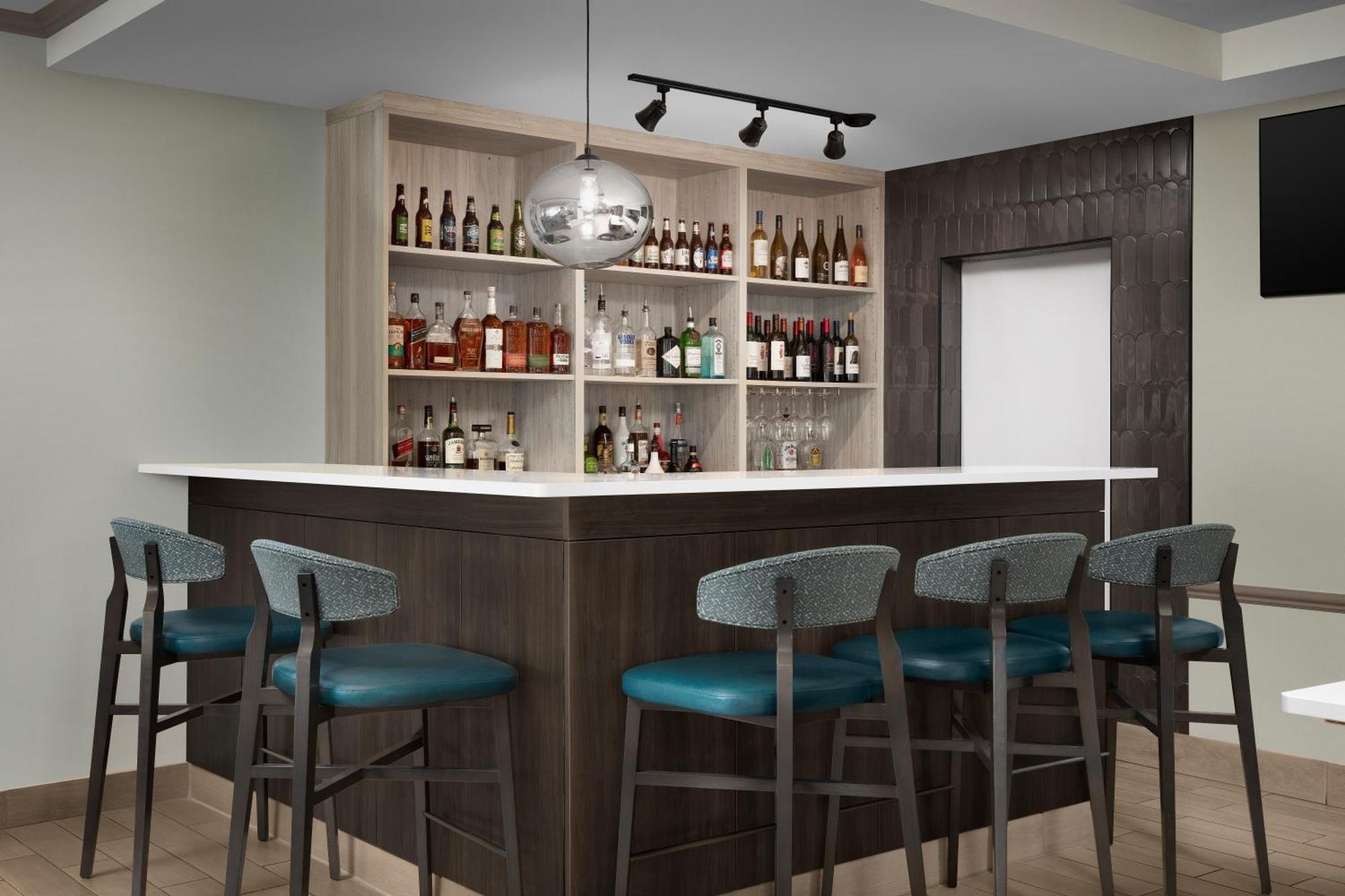Hilton Garden Inn Хофман Истейтс Екстериор снимка