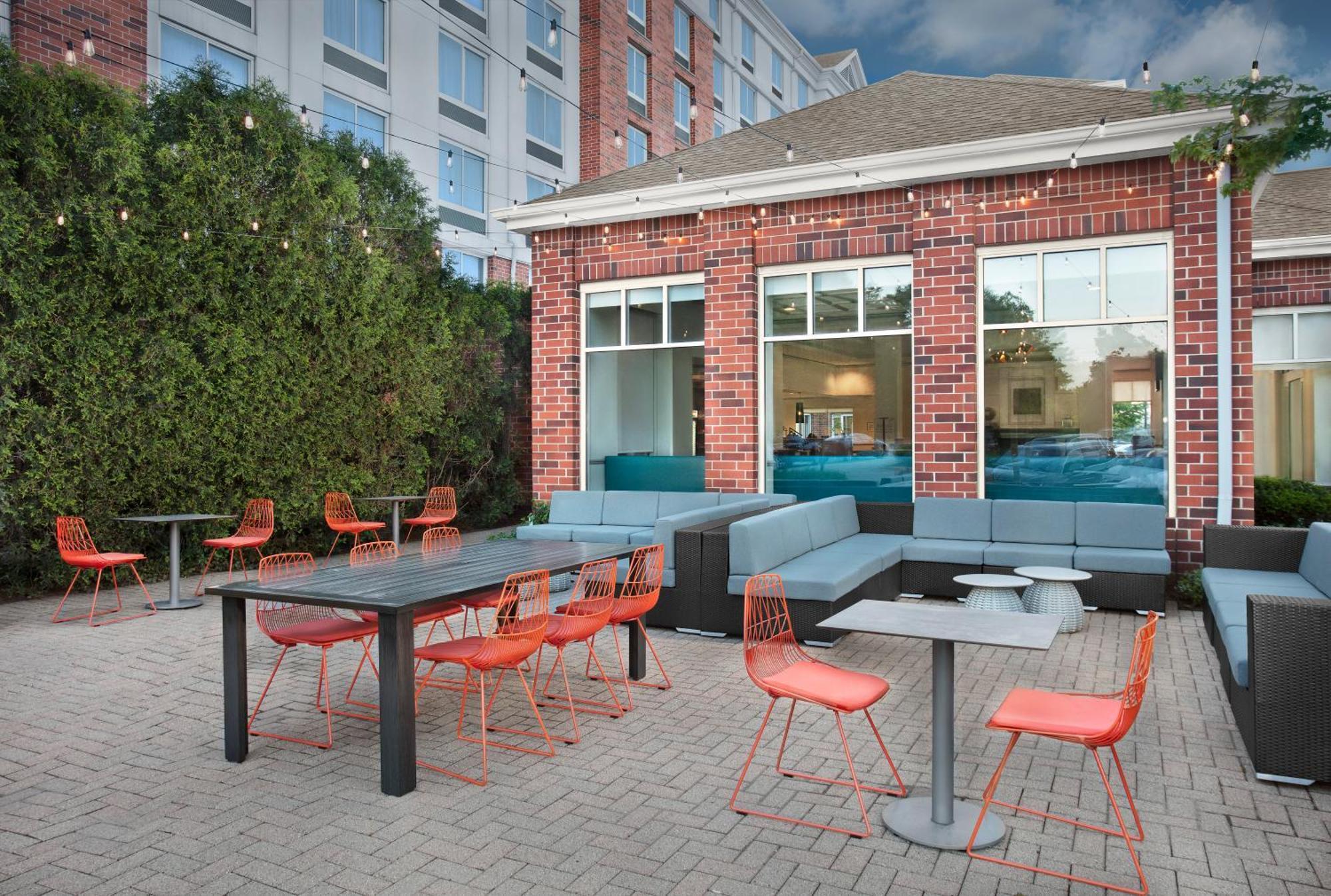 Hilton Garden Inn Хофман Истейтс Екстериор снимка