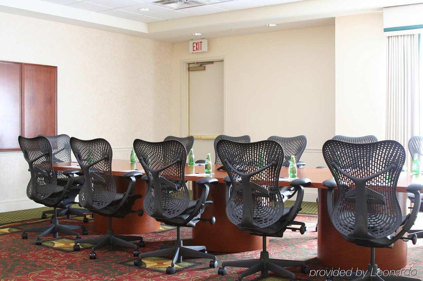 Hilton Garden Inn Хофман Истейтс Екстериор снимка